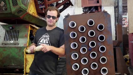 Operation Schwarzenegger - Combat de Mega Robots entre les USA et le JAPON