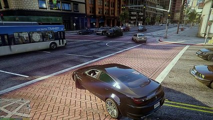 Extrait / Gameplay - GTA 5 - Mod Toddyhancer (Graphismes Photo-Réalistes !)