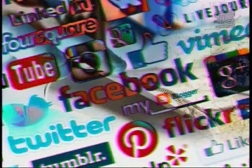 Jóvenes publican videos obscenos en red social facebook