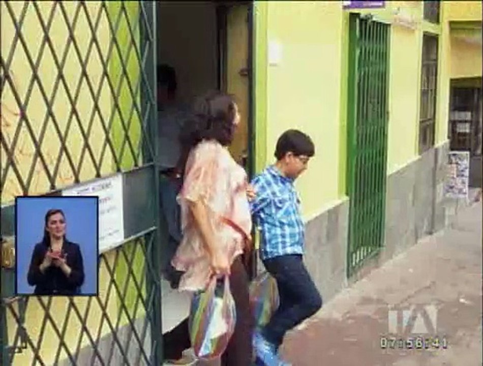 Se incrementa la venta de uniformes en locales de Quito