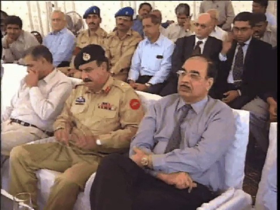 Shabbir Ibne Adil, PTV, News Report: Northern Bypass & Lyari Expressway (2002)