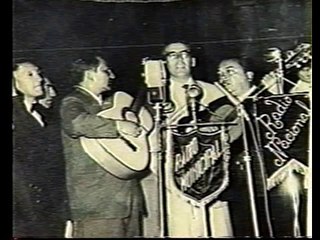 Dúo Benitez Valencia Vasija de Barro.
