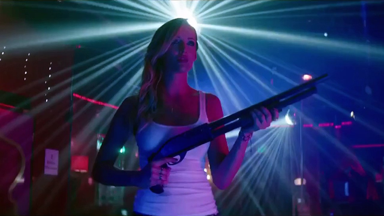 Como Sobreviver A Um Ataque Zumbi (Scouts Guide to the Zombie Apocalypse, 2015) - Trailer Legendado - [HD]