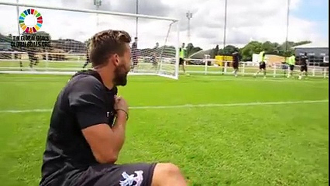 The Dizzy Goals Challenge to Crystal Palace FC Players