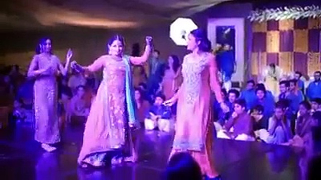 Aamir & Kashaf Mehndi Highlights