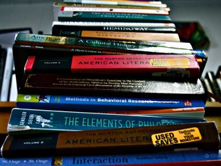 How To Not Go Broke Over Textbooks