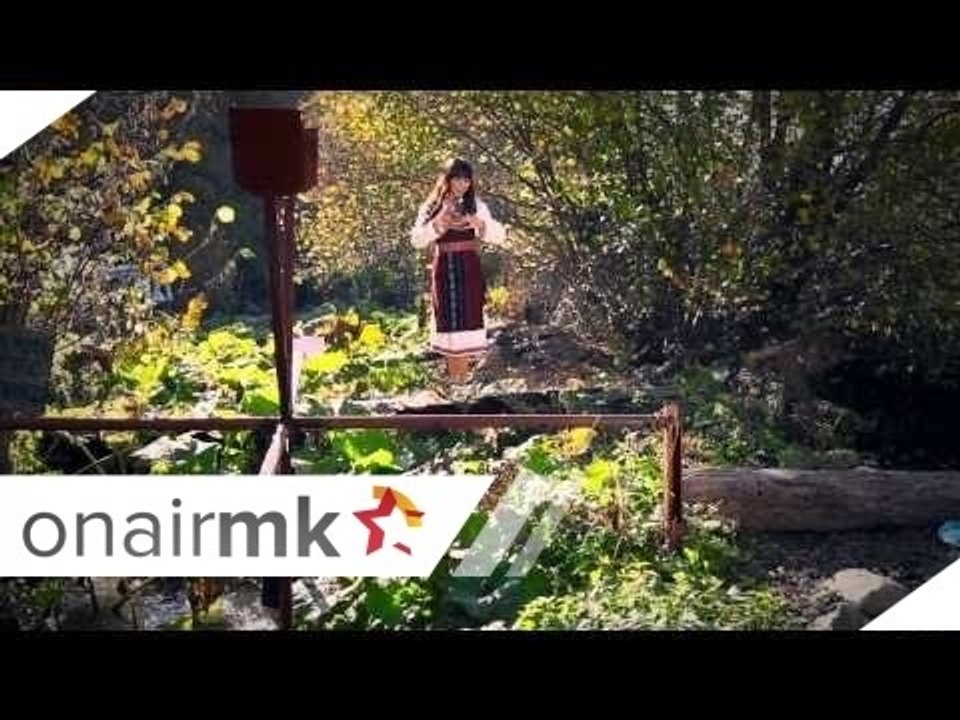 Stojne Nikolova - Reka gazi maloj mome