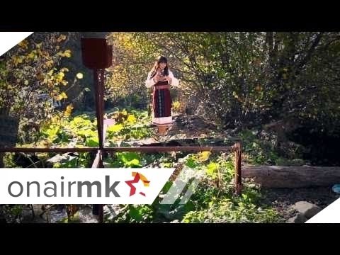 Stojne Nikolova - Reka gazi maloj mome