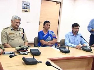 Ahmedabad meeting of religious saints with Collector and Mayor on peace message