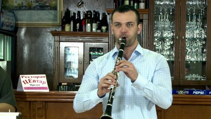 Mitko Bezanoski   Razigrana osumnaesettorka