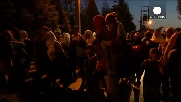 Migrants: Hungary to reinforce border with Serbia