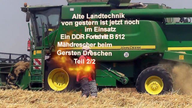 Alte Landtechnik von gestern ist jetzt noch im Einsatz Ein DDR Fortschritt B 512 Mähdrescher beim