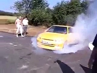 106 GTİ Lastik Yakma