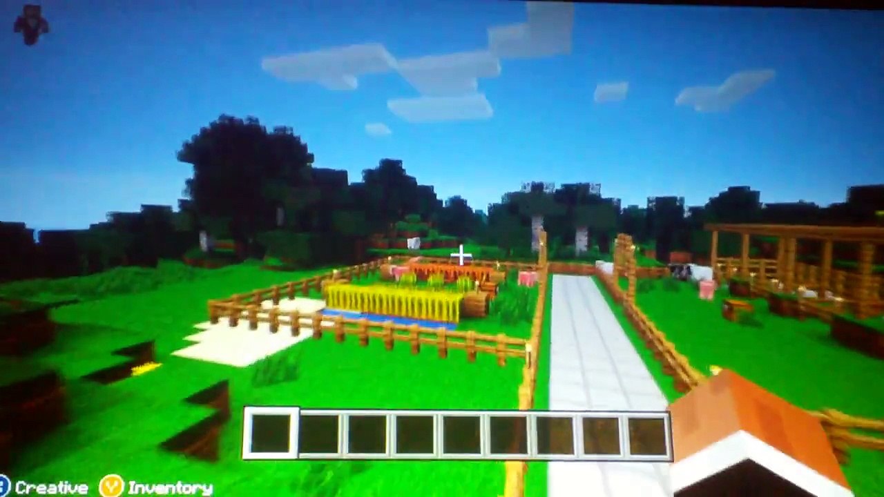Minecraft gameplay