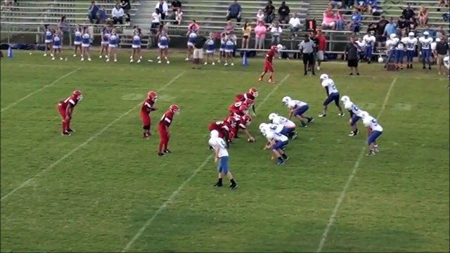 Un TouchDown incroyable alors que le Quarterback est en difficulté!