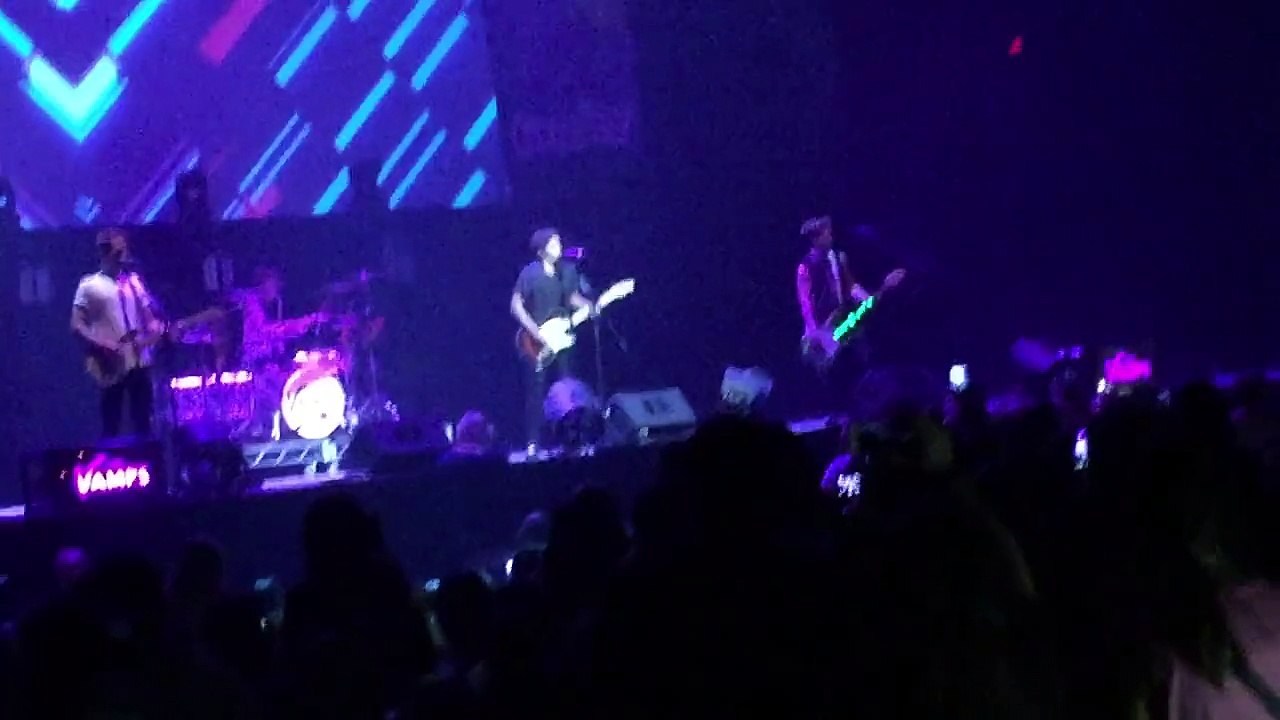 Big Ticket Summer Concert - The Vamps "Uptown Funk Cover"