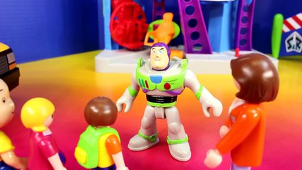 Wheels On The Bus Go Round and Round Nursery Rhymes Daniel Tiger Caillou Toy Story Buzz Lightyear