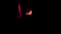 Casa pega fogo em Vila Velha