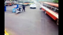 LiveLeak - Drunk driver on the rampage in India-copypasteads.com