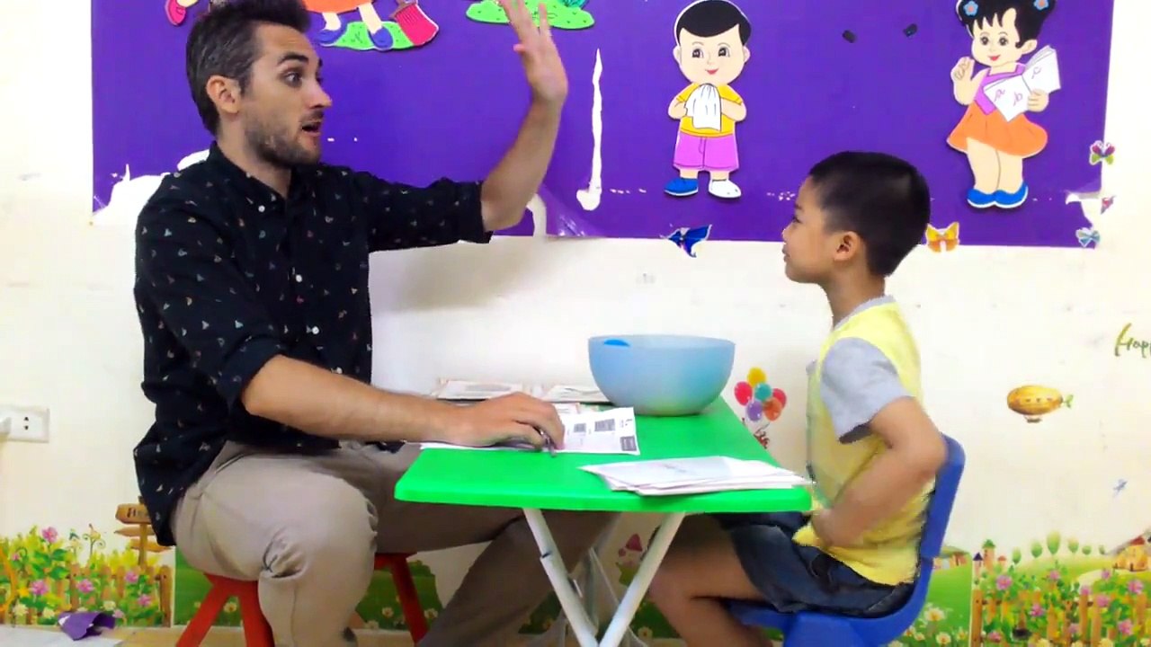 [VietChild Center] Kiểm tra cuối khóa English Beginner 2 _ Lê Danh Huy (2009) _ 23.8.15