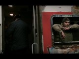Napoli - Incendio treno Cumana: i passeggeri lamentano disagi (26.08.15)