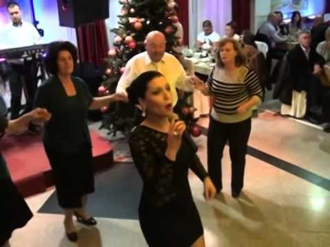 Jule Nikolovska - Violino sviri