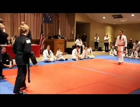12 Year old girl - Israeli Self Defense Demonstration