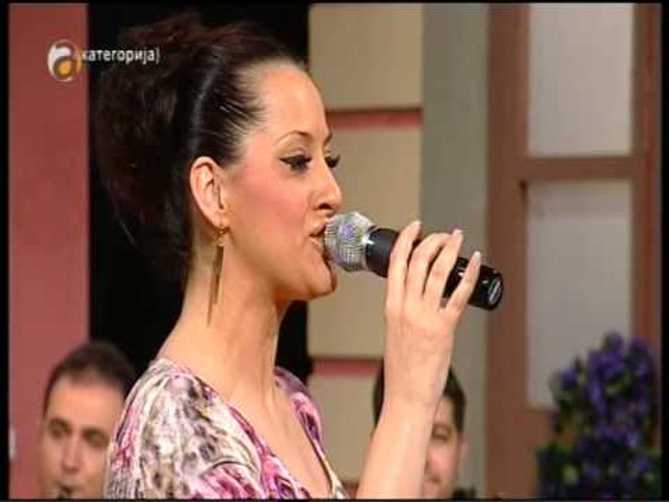 Aneta Micevska - Davaj me mila mamo