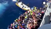 Μεσόγειος: Δεκάδες μετανάστες νεκροί σε αμπάρι δουλεμπορικού