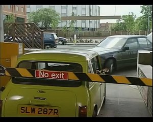 Mr. Bean - Ramming His Car out of the Car Park
