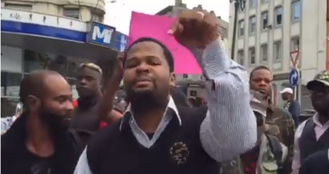 Rex KAZADI et les Pro-Tshisekedi à Bruxelles Porte de Narmur