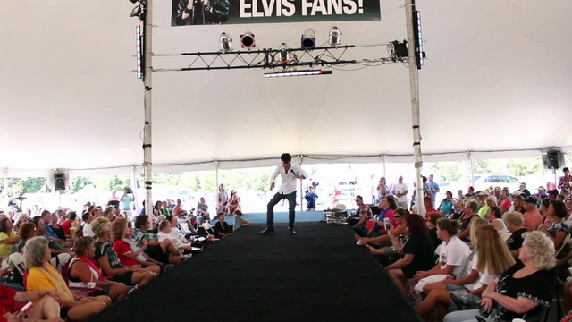 Josh Davis sings 'Big Boss Man' Elvis Week 2015