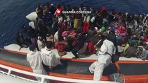 Canale di Sicilia - Soccorsi 1430 migranti in 10 diverse operazioni