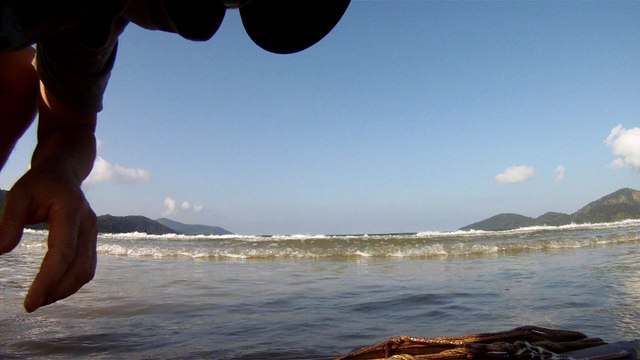 Passeio ao Ubatuba na praia da Enseada, Litoral Norte de São Paulo, Brasil, SUP, em pets reciclados