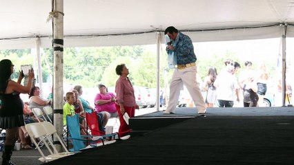 Greg Winget sings 'Little Sister' Elvis Week 2015