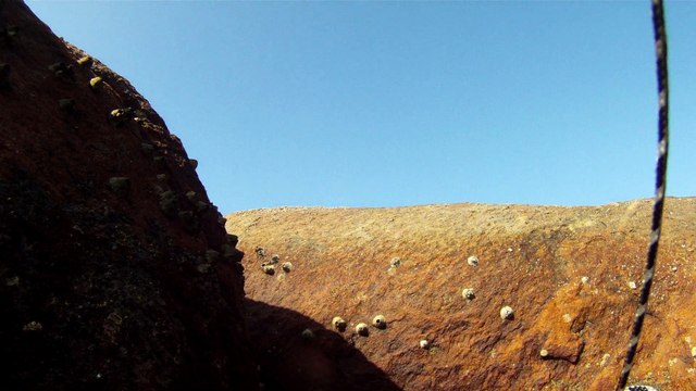 Passeio ao Ubatuba na praia da Enseada, Litoral Norte de São Paulo, Brasil, SUP, em pets reciclados