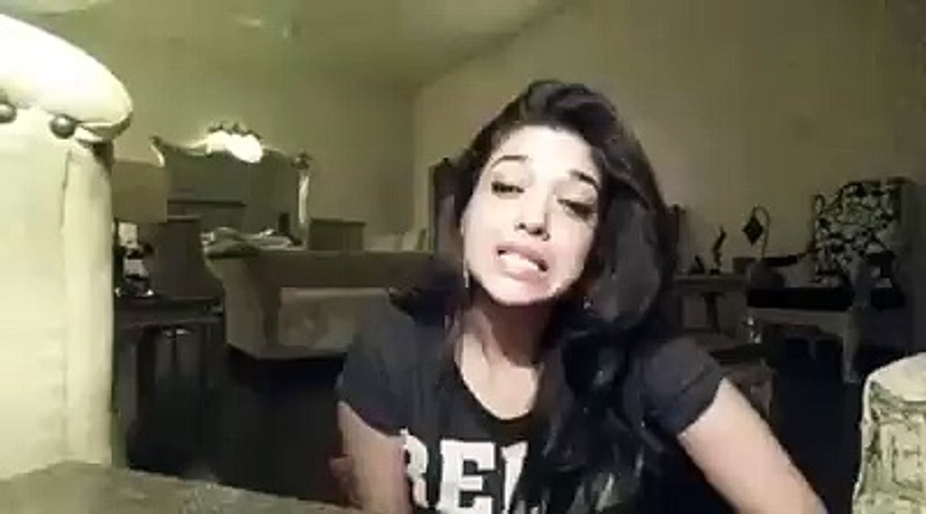 Sanam Jang Best wishes for Karachi se Lahore