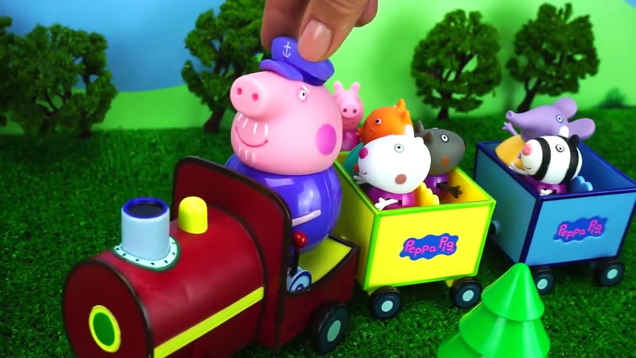 Peppa Pig. Grandfather's train. FUN toys for kids. Unpacking