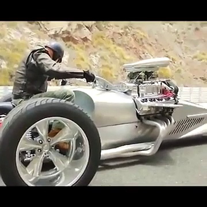 böle bi motorsiklet olamaz dünyada eşi benzeri yok