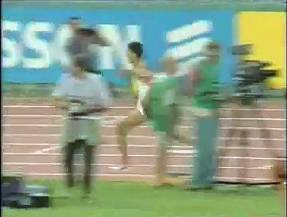 Hicham El Gerrouj - 1500m World Record 3''26''0...