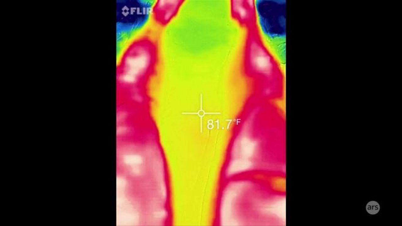 Ars Tests a FLIR ONE