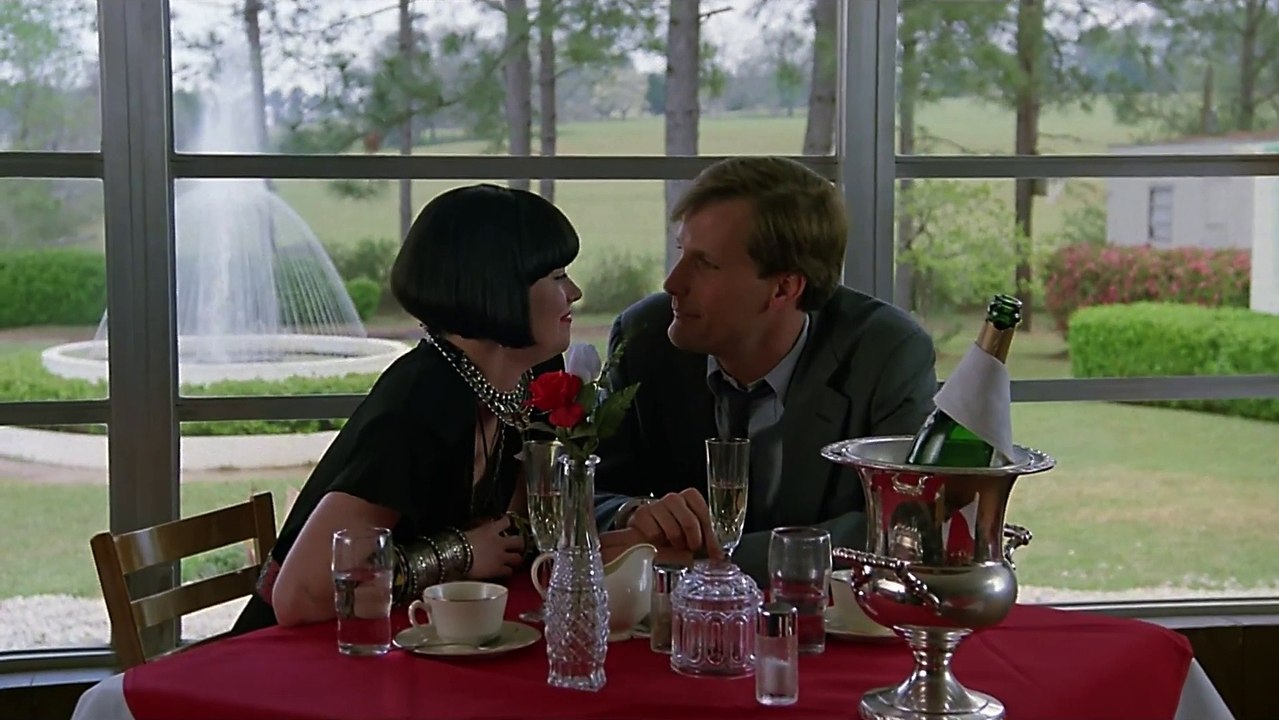 Dangereuse sous tous rapports ( 1986 - extrait VOST )