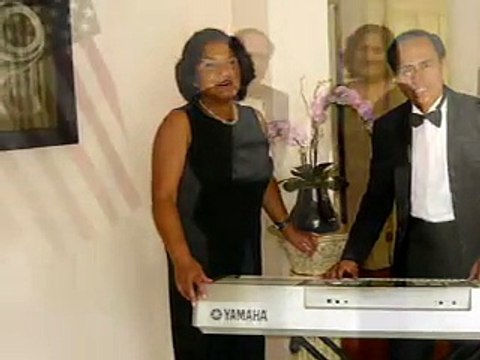 DUO MUSICAL PIANISTA Y CANTANTE ACOMPAÑA EVENTOS CUMPLEAÑOS BODAS FIESTAS REPERTORIO VARIADO