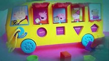 Peppa Pig e George No Ônibus de Atividades Brinquedos Toys Juguetes Em Português BR
