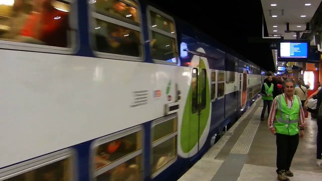 SNCF Z20500 depart á Paris Gare du Nord (RER ligne D)