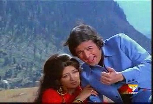 Parbat Ke Peeche Chambe da Gaon - Mehbooba 1976