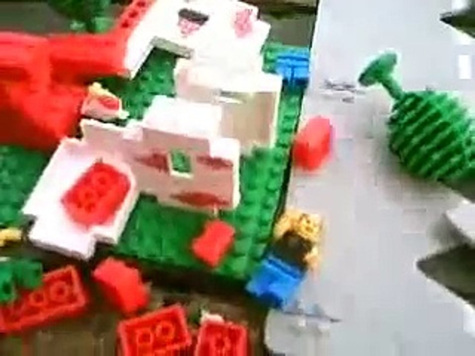 Lego Tsunami