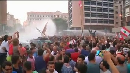 Les habitants de Beyrouth excédés par les ordures qui s'amoncellent dans la ville