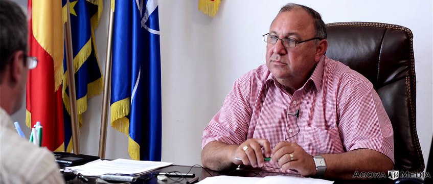 AGORA MEDIA | Proiectele administraţiei comunei Luna, explicate de primarul Laurenţiu Tör