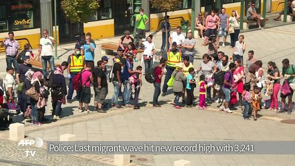 Migrants reaching Hungary taken to camps up north